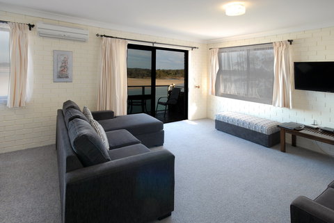 Marcel Towers Holiday Apartments - Yamba Accommodation 2