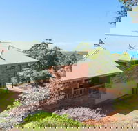 Ocean House - Yamba Accommodation