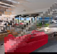 Points South By The Sea - Yamba Accommodation