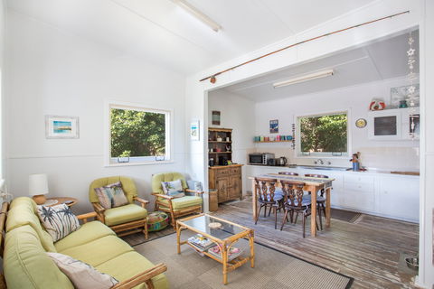 Retro Cottage - Yamba Accommodation 2