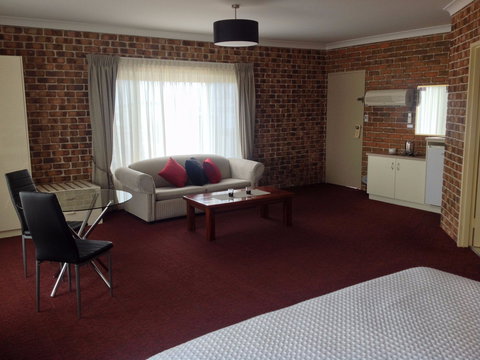 Richmond Motor Inn - Yamba Accommodation 0