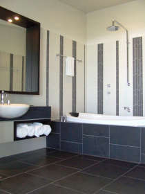 Hearns Beachside Villas - Yamba Accommodation 5