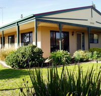 Bells By The Beach Holiday House - Yamba Accommodation