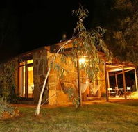 Wombat Hills Cottages - Yamba Accommodation