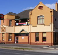 Cross Keys Hotel - Yamba Accommodation