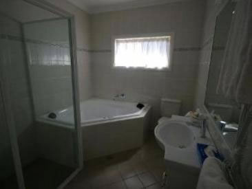 Best Western Harvest Lodge Motel - Yamba Accommodation 3