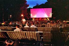 Deckchair Cinema - Yamba Accommodation 2