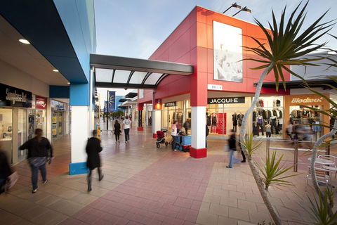 Harbour Town Adelaide - Yamba Accommodation 3