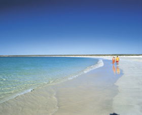 Gnaraloo - Yamba Accommodation 0