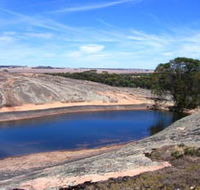 Gorge Rock - Yamba Accommodation