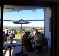 Tenafeate Creek Wines - Yamba Accommodation
