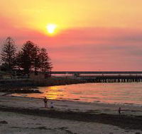 Wallaroo Jetty - Yamba Accommodation