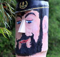 Maryboroughs Bollards - Yamba Accommodation