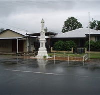 Finch Hatton War Memorial - Yamba Accommodation