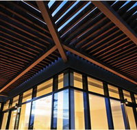 Torquay Central - Yamba Accommodation