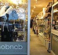 Hobnob Jewels - Yamba Accommodation
