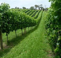 The Cups Estate - Yamba Accommodation