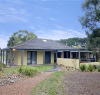 Ponda Estate - Yamba Accommodation