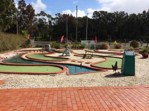 Illawarra Golf Complex - Yamba Accommodation 3
