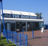 Innes Boatshed - Yamba Accommodation