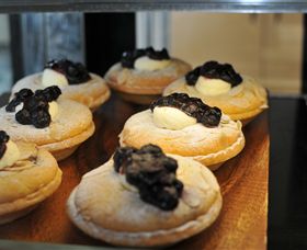 Van Loon's Nursery - Yamba Accommodation 7