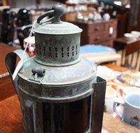King's Antiques  Collectables - Yamba Accommodation