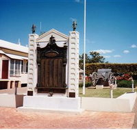 Gayndah War Memorial - Yamba Accommodation