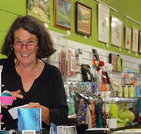 Artists on Parade Art Gallery - Yamba Accommodation