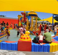 Holland Park Swimming Pool - Yamba Accommodation