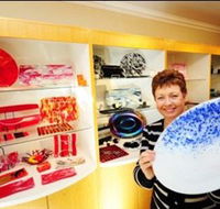 Exclusive Hot Glass Gallery - Yamba Accommodation