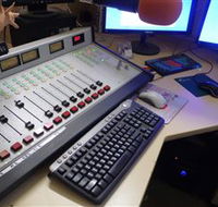 Peak Hill FM Community Radio Station - Yamba Accommodation