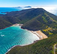 Basil Bay on Keswick Island - Yamba Accommodation