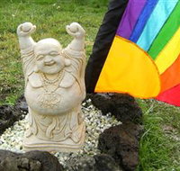 Hugs Across The Cosmos - Yamba Accommodation