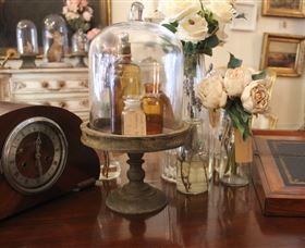 Peachtree Antiques - Yamba Accommodation 1
