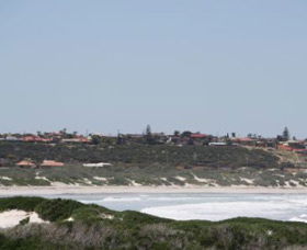 Back Beach - Geraldton - Yamba Accommodation 1