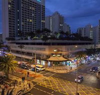 Piazza Surfers Paradise - Yamba Accommodation