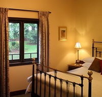 MossGrove Bed and Breakfast - Yamba Accommodation