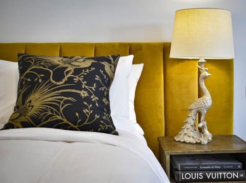 Farmers Arms Hotel & Art Suites Daylesford - Yamba Accommodation 10