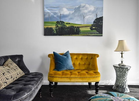 Farmers Arms Hotel & Art Suites Daylesford - Yamba Accommodation 8