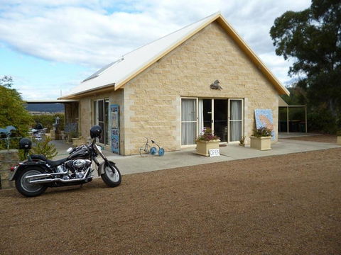 David Mahony Art Gallery & Sculpture Park - Yamba Accommodation 4
