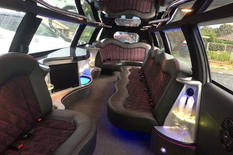 Hobart Airport Transfers In Stretch Limousine Up To 8 People $150 Dollars Total. - Yamba Accommodation 1
