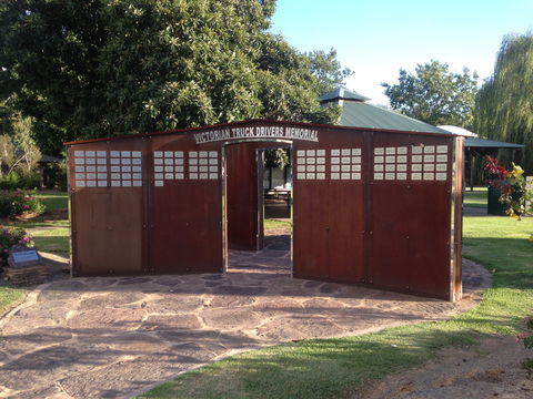 Victorian Truck Drivers Memorial - Yamba Accommodation 0