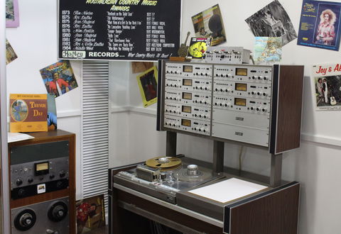 Australian Country Music Hall Of Fame - Yamba Accommodation 2
