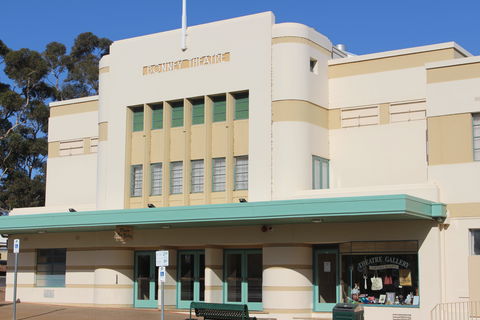 Bonney Theatre - Yamba Accommodation 0