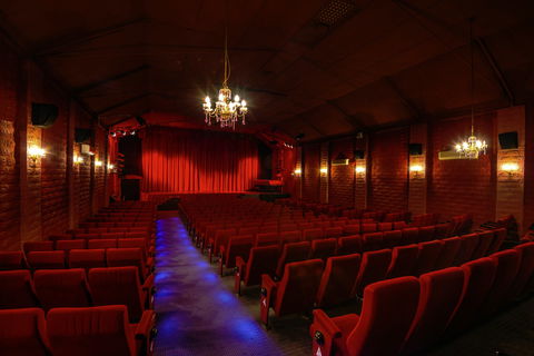 Avoca Beach Picture Theatre - Yamba Accommodation 1