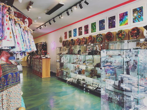 In.cube8r Gallery And Emporium - Yamba Accommodation 0