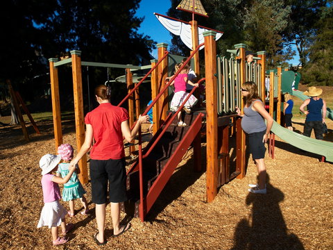 Les Stone Park - Yamba Accommodation 0