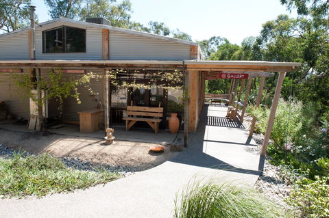 Marion Rosetzky Gallery - Yamba Accommodation 0