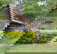 Mount Perry - Yamba Accommodation
