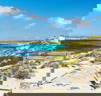 Strickland Bay - Yamba Accommodation